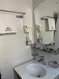 Home Station Hotel - 6