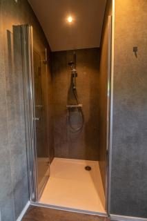 Tiny Natuurlodge Graspieper met vrij uitzicht over landerijen - 9