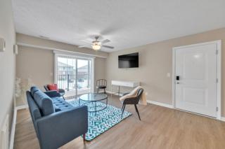 Stonecrest 822, 2bd Apt I Free Parking I Pool - New Albany - 0