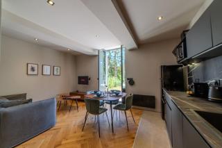 Le Charmant d'Ecully Logement Unique Avec Jardin et Parking à 10 minutes de Lyon - 0