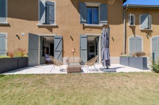Le Charmant d'Ecully Logement Unique Avec Jardin et Parking à 10 minutes de Lyon - 1