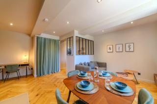 Le Charmant d'Ecully Logement Unique Avec Jardin et Parking à 10 minutes de Lyon - 7