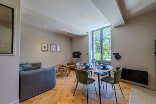 Le Charmant d'Ecully Logement Unique Avec Jardin et Parking à 10 minutes de Lyon - 6