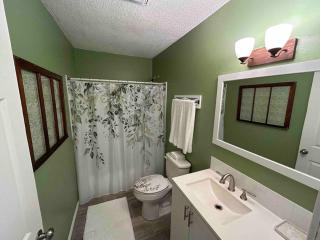 Cozy Cottage Hot tub Retreat - Middle Grove - 5