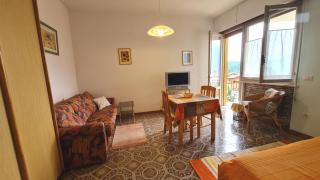 Lucerna studio Balcony lake view by Gardadomusmea - 4