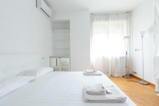 Lorenteggio Large Flat - Milan - 9
