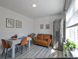 Manchester Double Room Near Parks Free Parking - Broadheath - 5