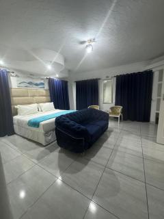 Elegant guest house - 1