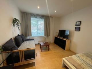 Apartment, parterre, für 3 Gäste, Zentral gelegen, Mitsubishi Halle - Düsseldorf - 0