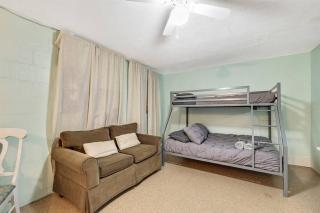Cozy Oasis Screened Pool, Picturesque Canal Views! - 6