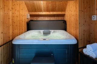 Pencraig Cottage Indoor Hot Tub - Amlwch - 9