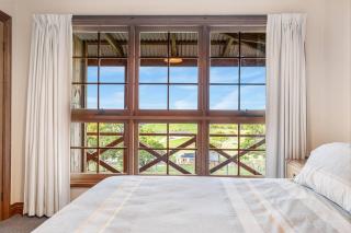 Hilltop Retreat, Water Views - Sorell - 5