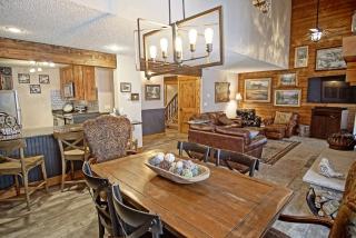 Deck with Views, Gas Grill, Renovated Luxurious Townhome on Burgess Creek - 7