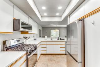 Golf, Hike and Relax Cathedral City Condo - Cathedral City - 4