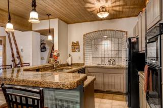 Outdoor Hot Tubs, Fire Pit, Next Door to Ski Area Summer Activities - 7