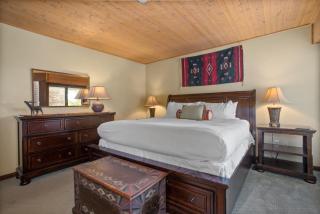 Hot Tub, Deck, Private Washer, Dryer, In Heart of Ski Area Base - 5