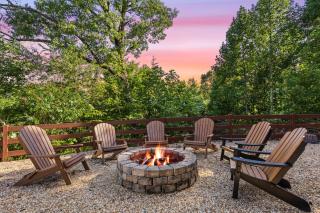 Mountain Views Hot Tub & Pool Table Fire Pit Games - Epworth - 6