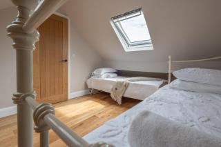 Rental unit in Uplands, Swansea - Sketty - 0