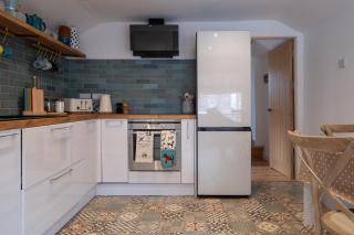 Rental unit in Uplands, Swansea - Sketty - 1