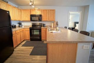 Game Room, Heated Pool, Hot Tubs, Private Washer Dryer - 2