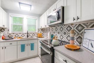 Jacksonville Apartment with Private Patio Near NAS! - Jacksonville - 2