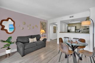 Serene Cozy Retreat with Balcony Free Parking - Miami - 8