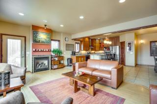 Upscale Laramie Home with Hot Tub and Patio! - Laramie - 7