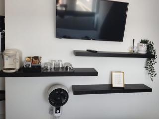 Studio style room, near Tooting Broadway station - London - 8