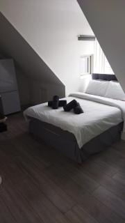 Studio style room, near Tooting Broadway station - London - 0