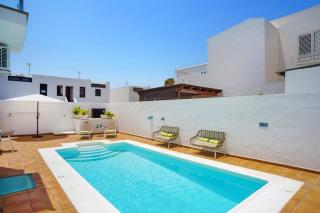 Villa Laurona by Villa Plus - Puerto del Carmen - 2
