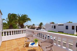 Villa Laurona by Villa Plus - 2