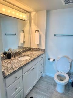 Luxe Penthouse Waterfront Loft - Fort Myers - 3