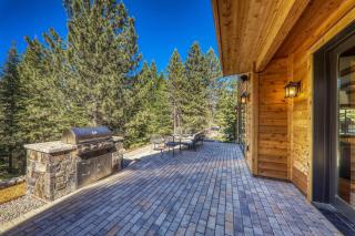 Arcadia Manor on the West Shore - Newly Built - 5 BR w Wet Bar EV Charger and Air Conditioning - Tahoe City - 7