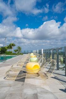 worthy Stylish Apt 4 ppl Pool & Water View - 7