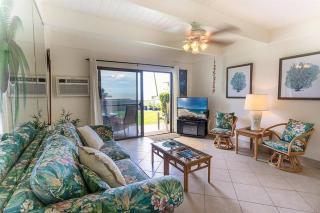 Steps from the beach Sunset from your balcony - Kihei - 1