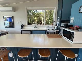 Piwakawaka Retreat - 5