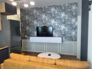 I&S Apartment 6 - Golem - 8