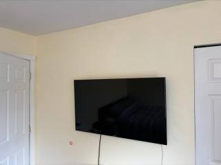Charming 2-BD Suite Private Entrance in Vancouver - Vancouver - 9