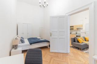 Central Cozy Apartment on the Andrássy Fashion St - Budapest - 3