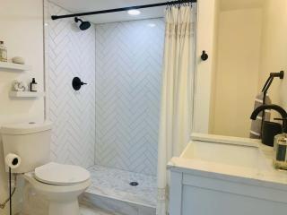 Brand New Basement Apt with Hot Tub - 4