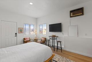 Mountain Views, Rainfall Shower, Studio Apartment - 5