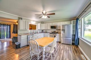 Vicks Hunting Lodge Near Fishing and Hiking - - 0