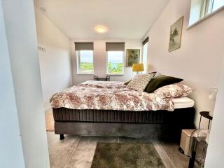 Mossberg Luxury 3 bedroom Villa - 3