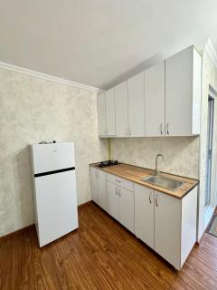Evergreen Surami Hotel - Surami - 6