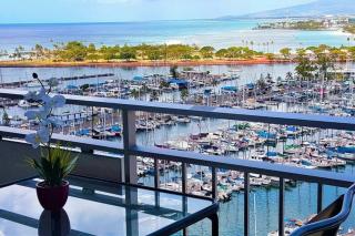 Ilikai on Waikiki Beach Oceanview Hotel Condo 1729 - 0