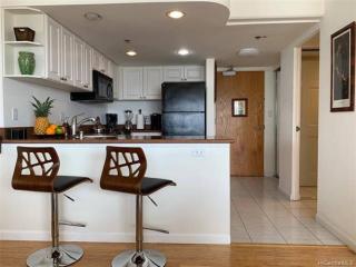 Ilikai on Waikiki Beach Oceanview Hotel Condo 1729 - 5