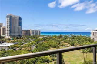 Luana Waikiki Oceanview High Floor Condo 1210 - Honolulu - 9