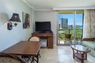 Luana Waikiki Oceanview High Floor Condo 1210 - 3