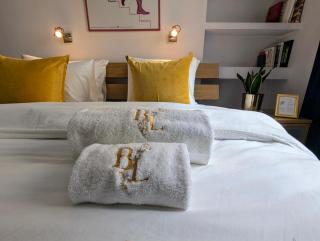 Bella Luna Luxury Suites - Spacious 1BR in Old Town - Varsovie - 7