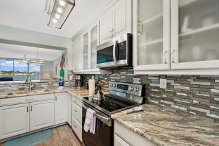 St Pete Isla Bahia Vista 7 203 Amazing View - 4